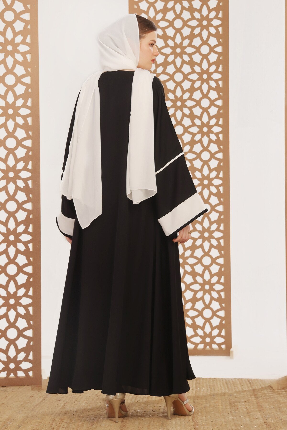 Arabic Shrug Abaya