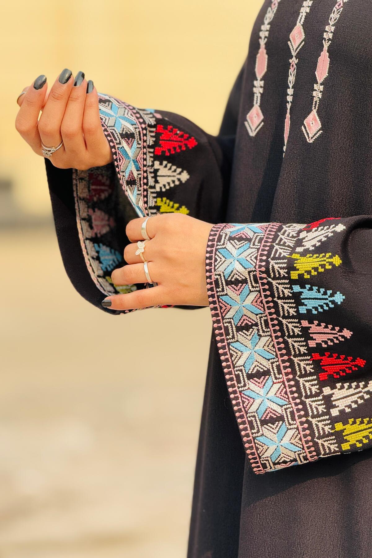 Iceberg Crepe Abaya