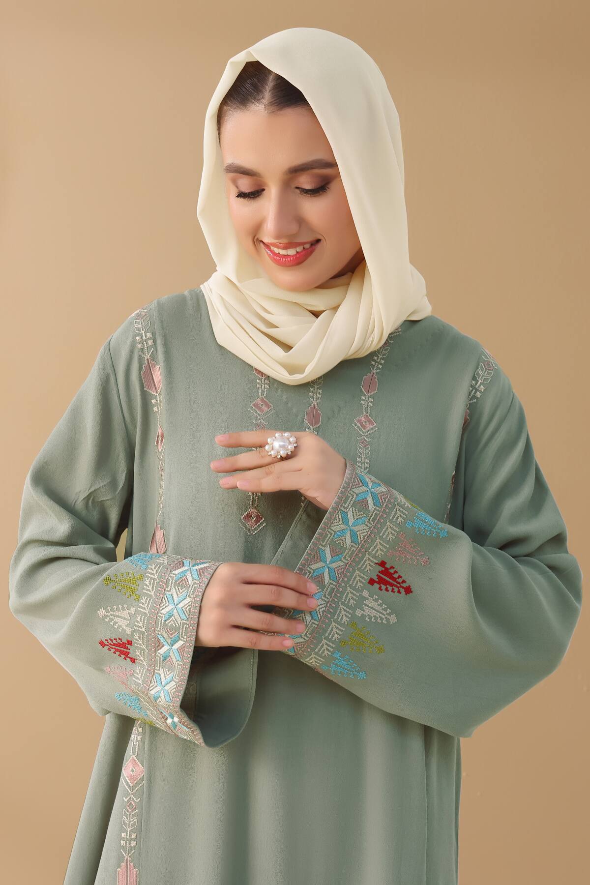 Iceberg Crepe Abaya