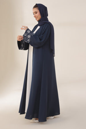 Seashell Embroidered White Abaya