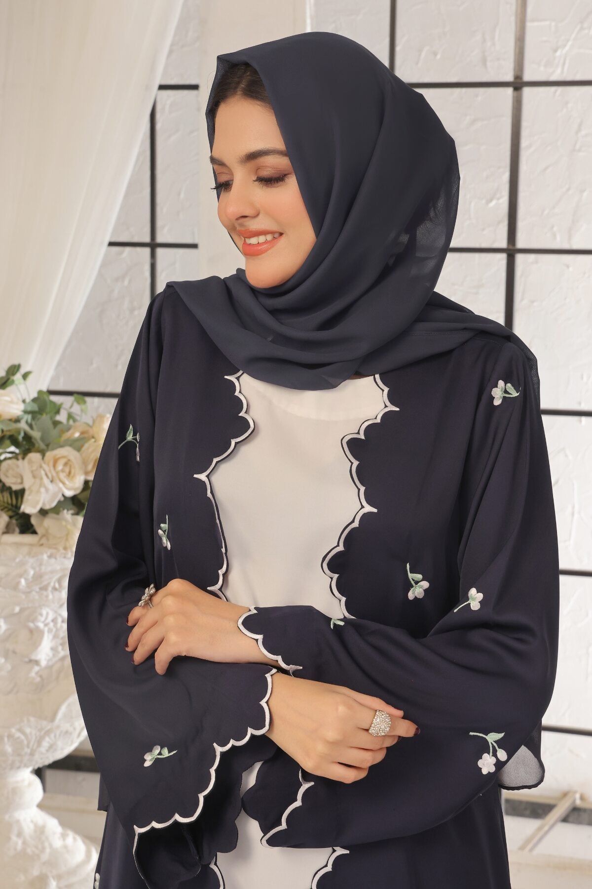 Wave Black Embroidered Abaya