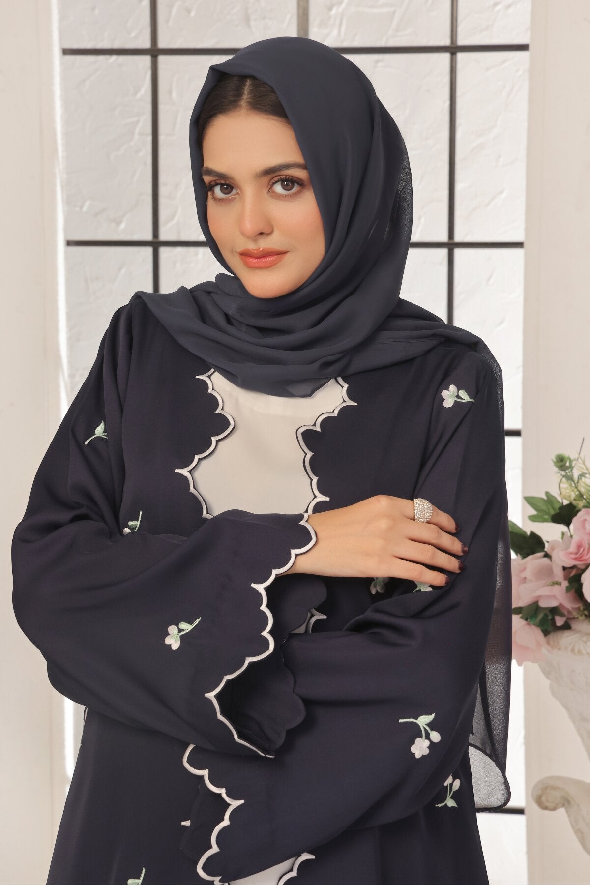 Wave Black Embroidered Abaya